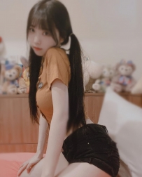 新竹旅館找小姐：兔兔157.D.45.22歲 很青澀 有點小害羞