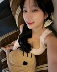 新竹美女外約：慧慧158.D.44.21歲 膚白 奶大 乾淨 很緊 女友fu