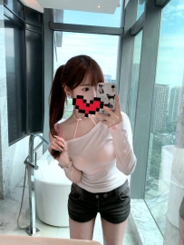 高雄學生外送茶：哈尼160.D.45.20歲 白皙的肌膚 外貌好看氣質