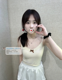 嬌小學生妹：小晴157.C.45.19歲 甜美又活潑的小個子 五官精緻