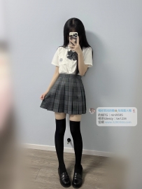 嬌小在校生兼職：伊雪156.B.43.20歲 本人照 外表乖巧甜美