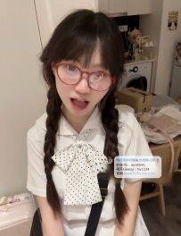 可愛小芝麻：可欣157.B.43.19歲 俏皮可愛 活潑甜妹 聲音軟糯