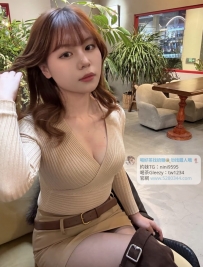 台中大奶外約：文文165.F.50.28歲 天然大奶波濤洶湧❤