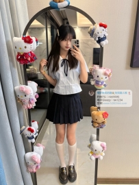 幼齒小蘿莉：海微156.B.43.19歲 一線白虎粉鮑 體驗初戀的感覺