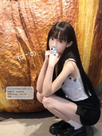 台中學生妹兼職：筱筱158/C/44kg/21歲 你的小情人上線了