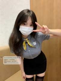 台北學生妹外約：小薇155.C.19歲 清純可愛嬌小型 新妹報到