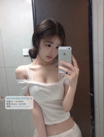高雄嫩妹兼職：可比160.D.45.20歲 床上是個小野貓 淫蕩小妖精