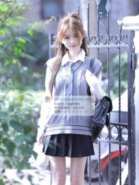 台中美女外約：牙牙160.D.46.20歲 可以照顧你每一方面 很貼心