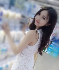清純學生妹：露露157.C.19歲 清純可人的小隻馬 領家女孩乖乖