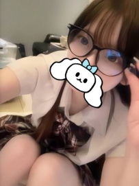 在讀大學生：靈靈156.D.19歲 淫蕩噴水機 m屬性小母狗 口技好